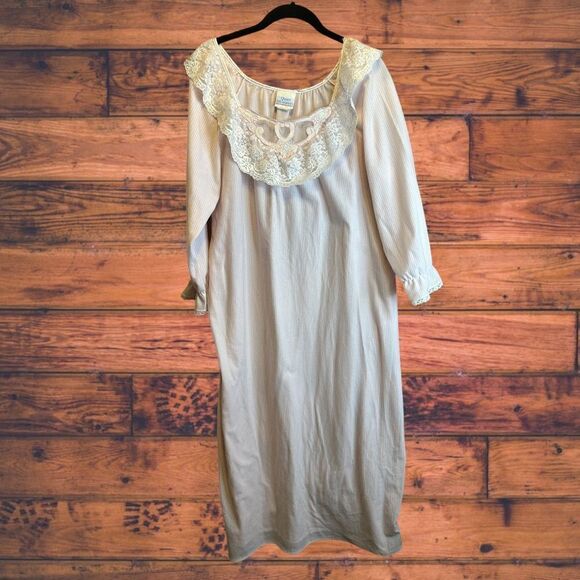 5 for $25🔥Vintage Quiet Moments Lightweight Fleece Maxi Nightgown Large - Picture 1 of 7